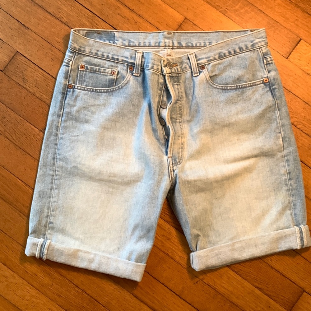 Levi’s 501 Womens button fly Jean shorts size 38” with about 8” inseam rolled
